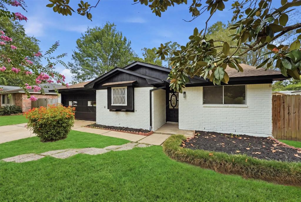 719 Cherry Valley Drive, Houston