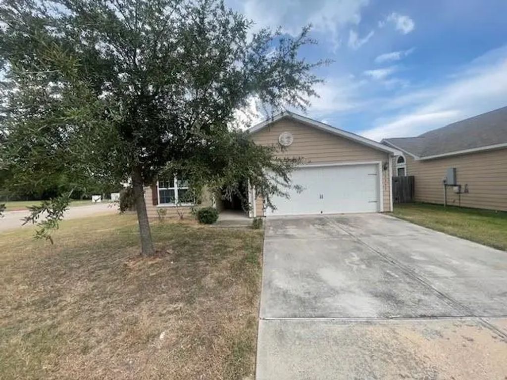 12742 Pelican Bay Drive, Houston