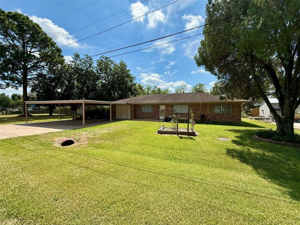 309 Crews Way, West Columbia