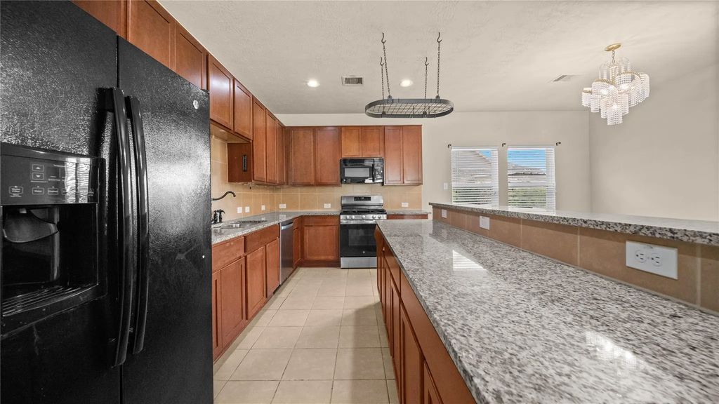 2237 Onyx Court, Texas City