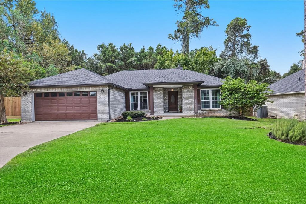 165 Lakeside Drive, Montgomery