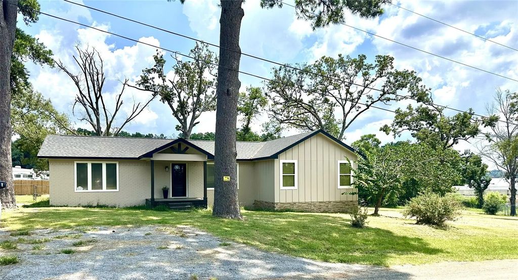 8149 Highsaw Trl, Frankston