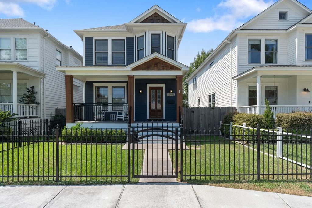 919 Ashland Street A, Houston