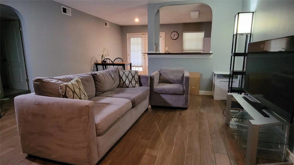 8223 Kingsbrook Rd Road 114, Houston