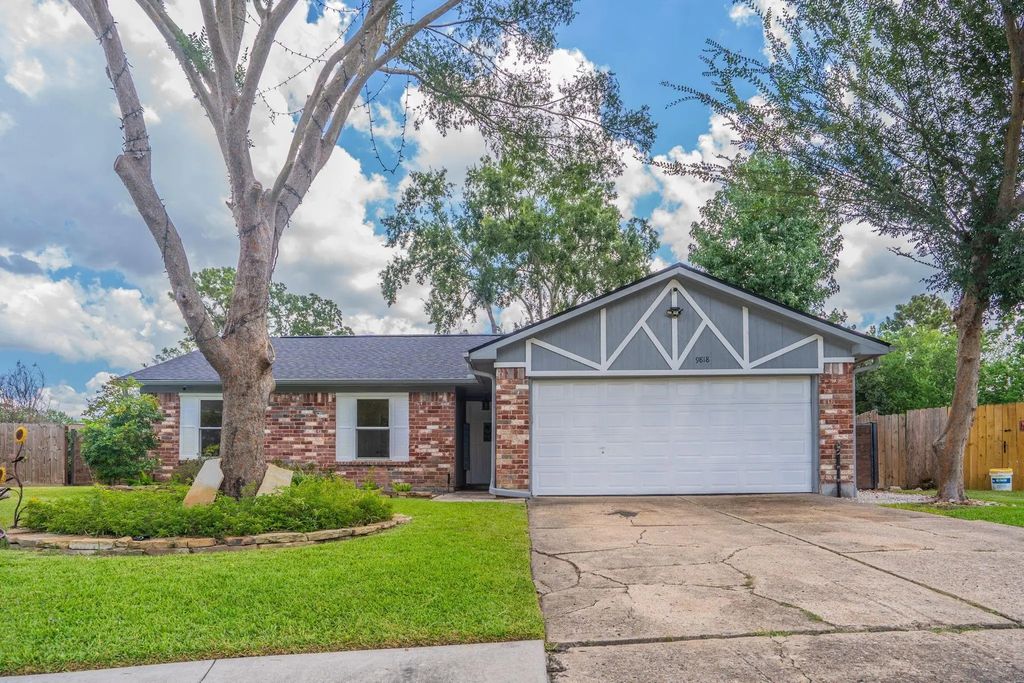 9818 Toucan Lane, Conroe