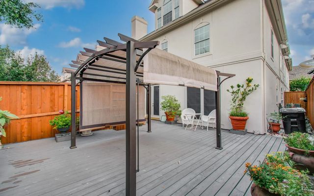 2214 W Holcombe Boulevard, Houston