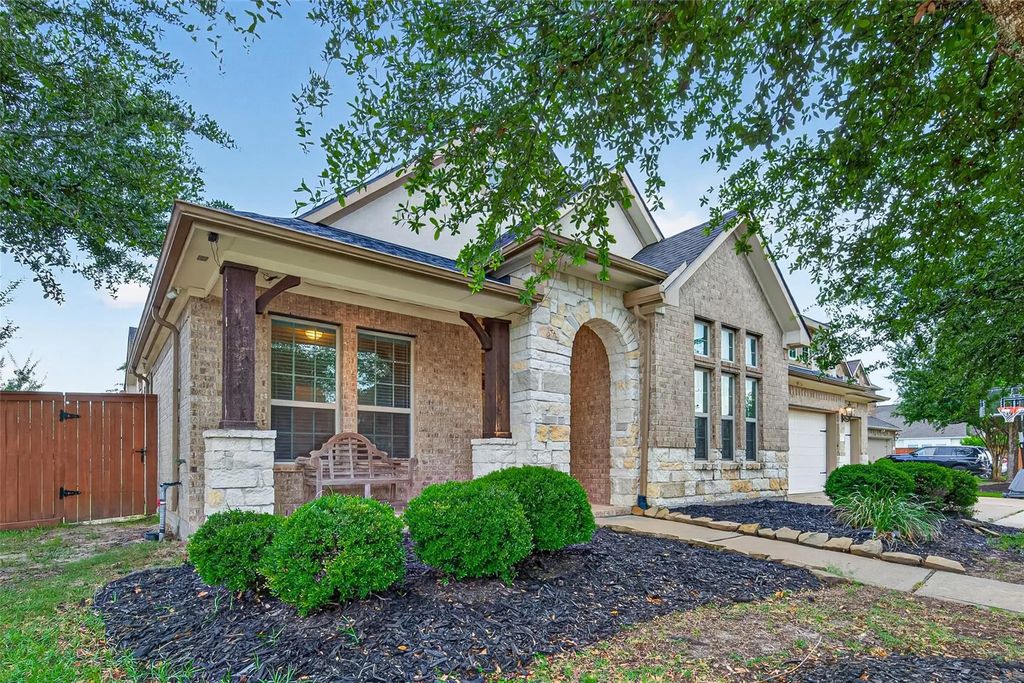 19610 Pecos Bend Court, Cypress