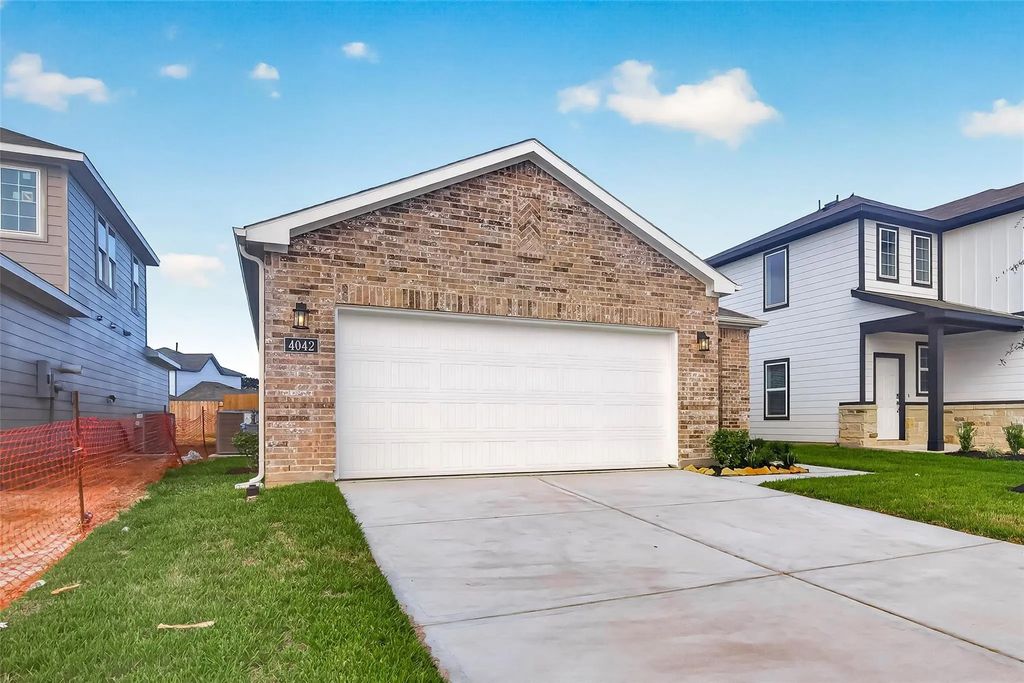 4042 Bay Court, Brookshire