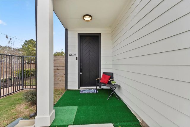 5505 Oakmont Villas Drive, Houston