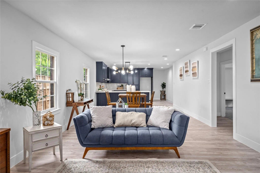 6935 Palmetto Street, Houston