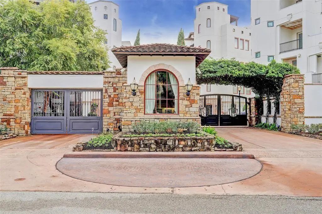 5323 Paseo Caceres Drive, Houston