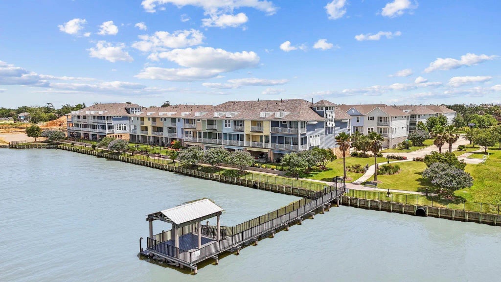 1304 Veranda Mist, League City