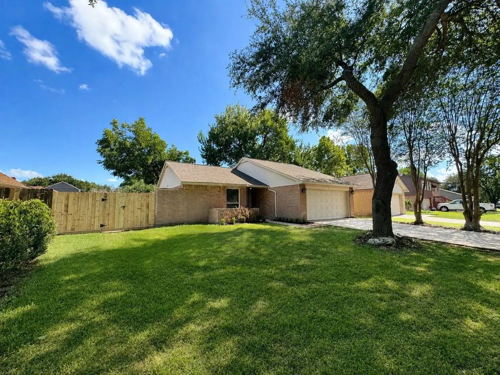 2703 Northern Drive, League City