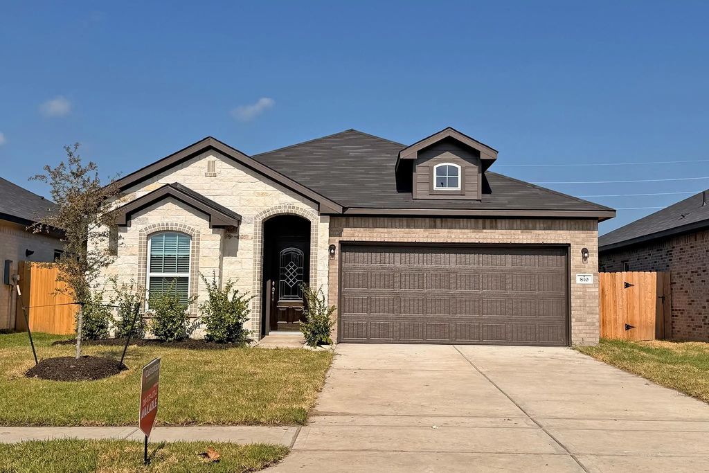 810 Alaska Cedar, Crosby