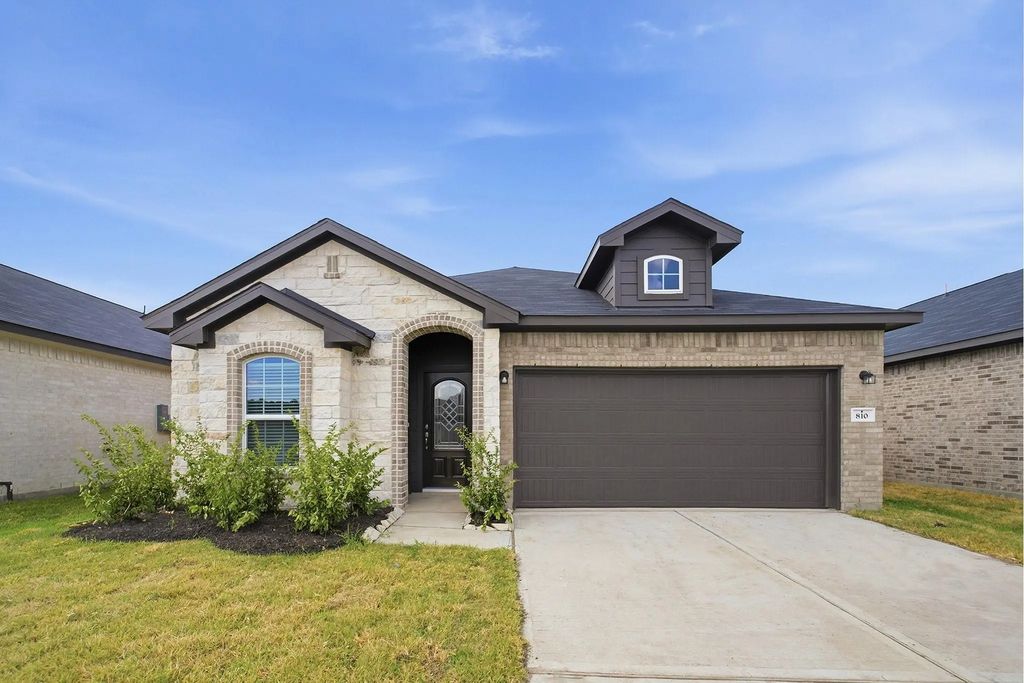 810 Alaska Cedar, Crosby