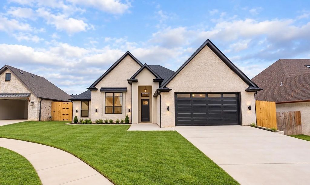 4621 Flat Creek Cove, Tyler