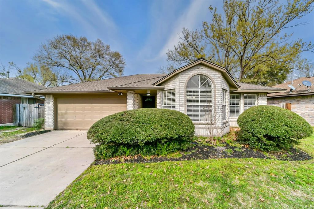 2511 Pine Cone Drive, Houston