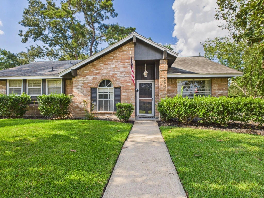 2423 Tinechester Drive, Houston