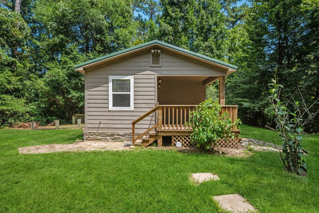 105 Parklane Drive, Livingston