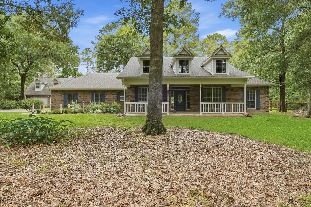 5925 Ranch Lake Drive, Magnolia
