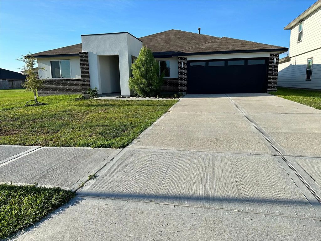 6918 Dell Vista Drive, Rosenberg