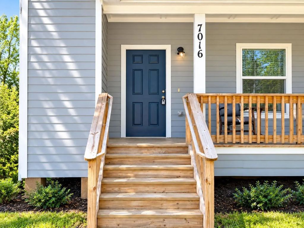 7016 Semmes Street, Houston
