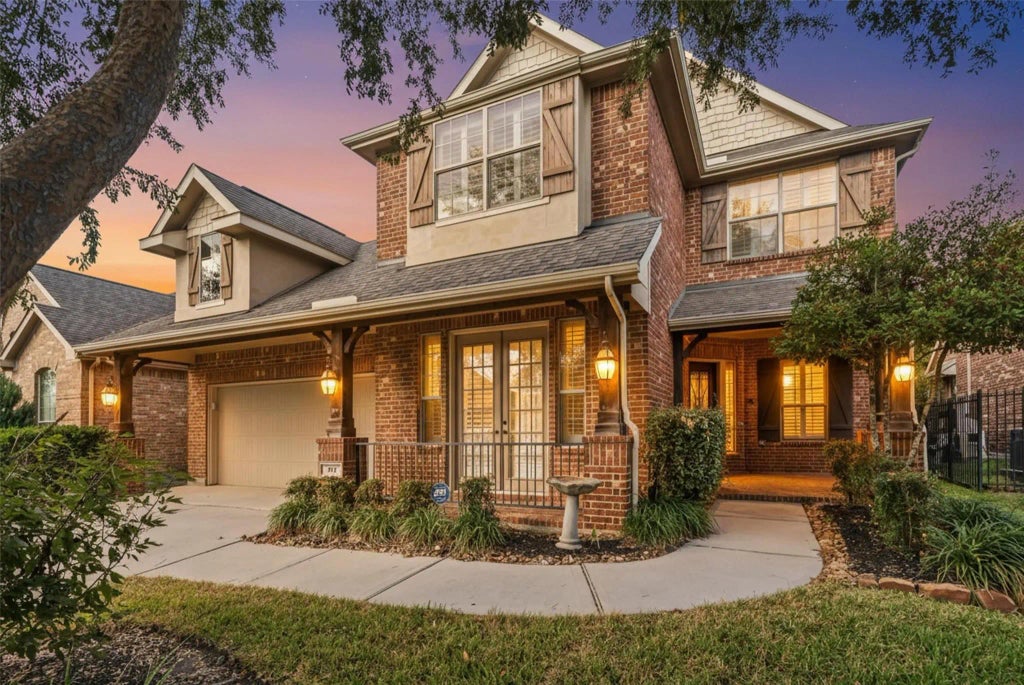 207 N Vershire Circle, The Woodlands