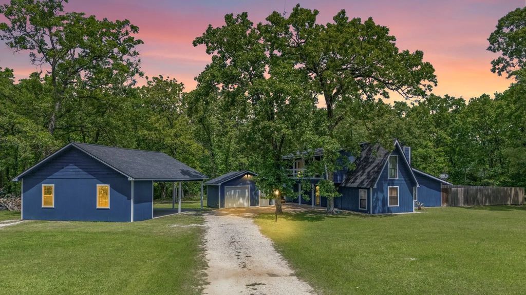 230 Walnut Drive, Trinity