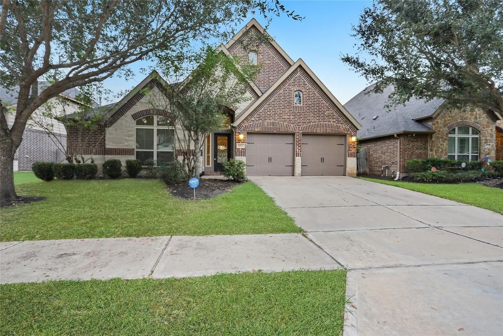 6707 Miller Shadow Lane, Sugar Land
