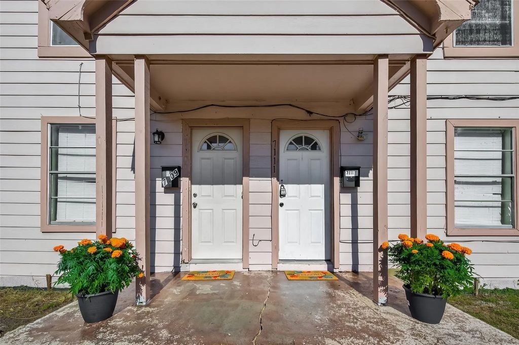 7111 Myrtle Street, Houston