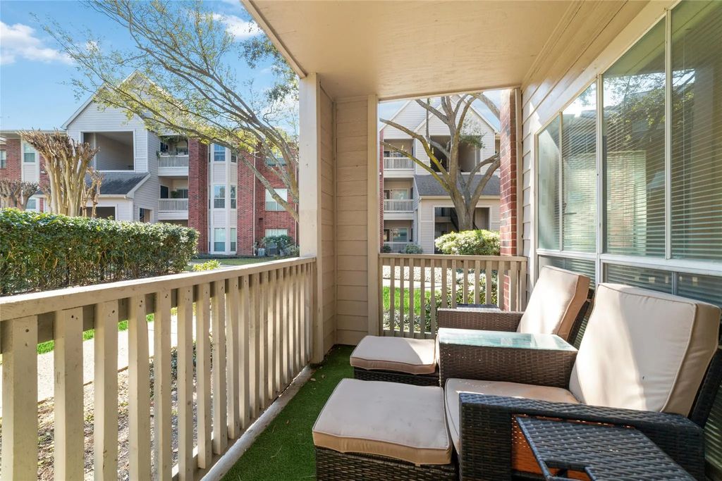 1330 Old Spanish Trail 2114, Houston