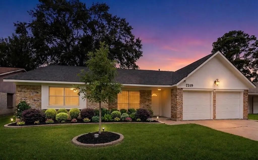 7319 Tall Pines Drive, Houston