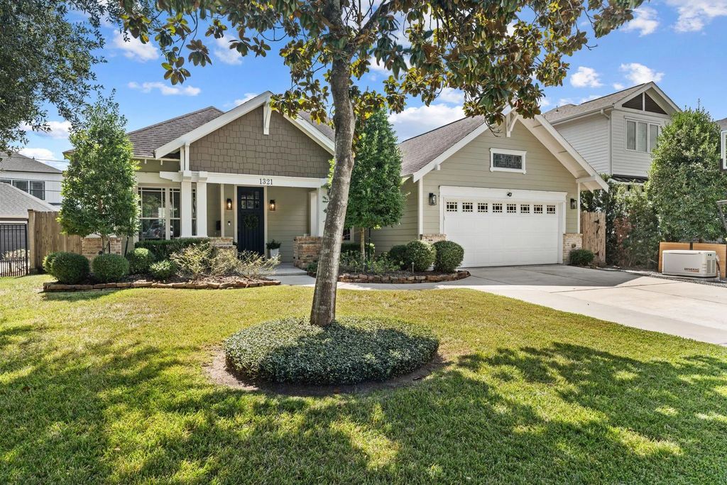 1321 Chamboard Lane, Houston