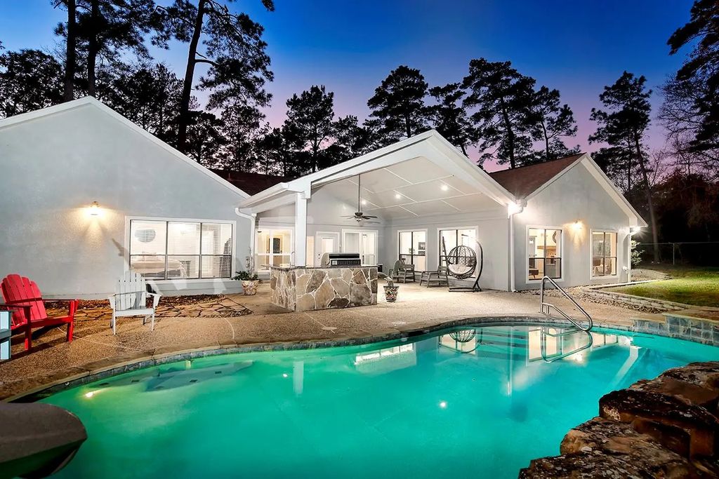 44 Lake Forest Circle, Conroe