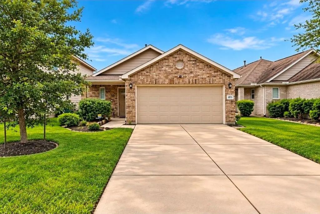 10711 Sun River Falls Drive, Humble