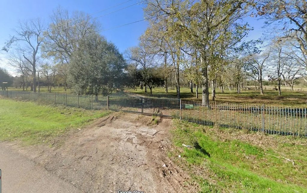 Peach Ridge Road, Brookshire