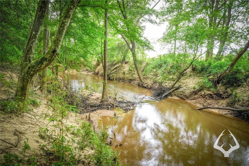 Dorsey Road, Hemphill