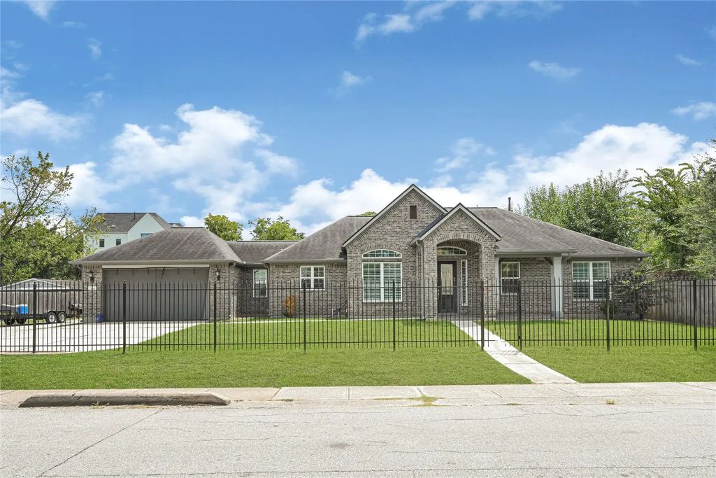 929 Oak Street, Houston
