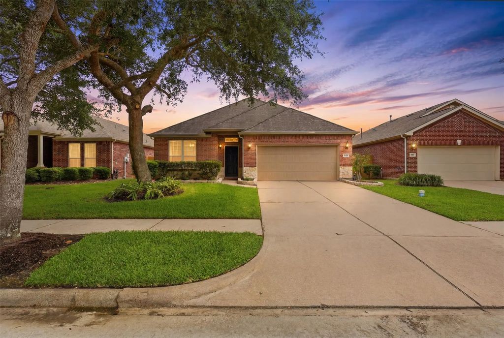 721 Rufina Street, League City