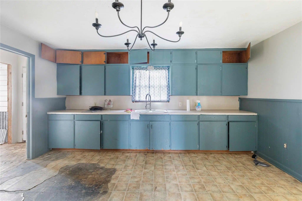 411 N Baron Street, Bellville