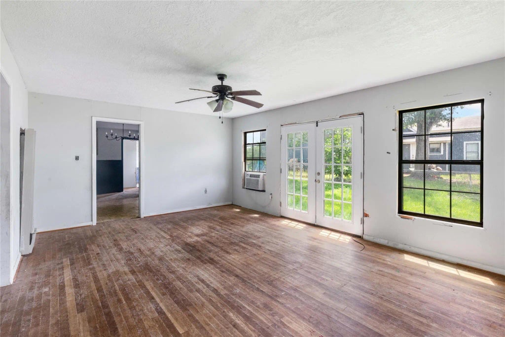 411 N Baron Street, Bellville