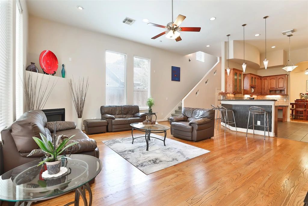 826 E 29th Street, Houston