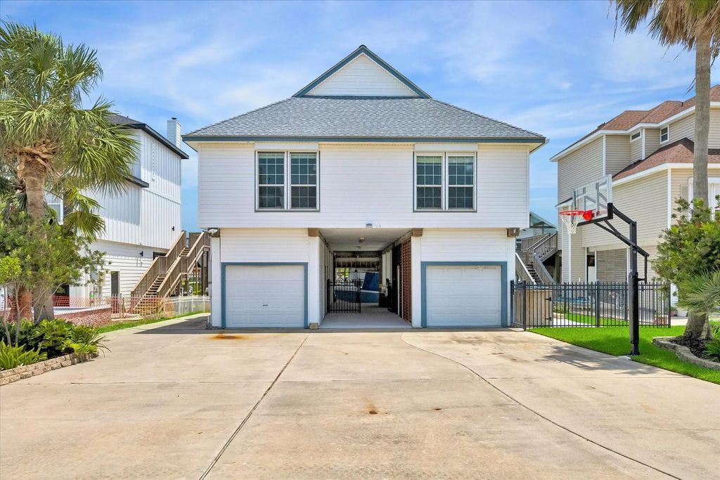 506 Westerly Drive, Tiki Island