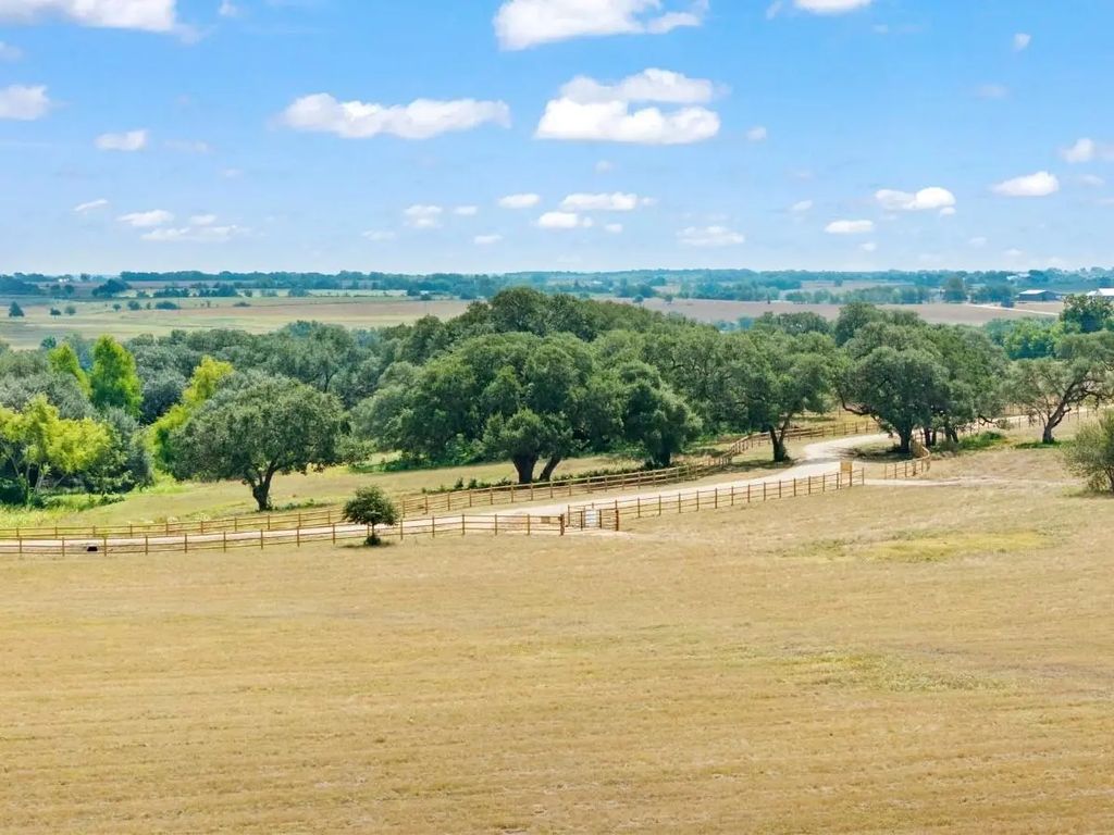 3153 Fm 956, Schulenburg