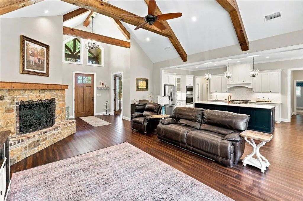 14448 Meadow Glen Road, Lindale