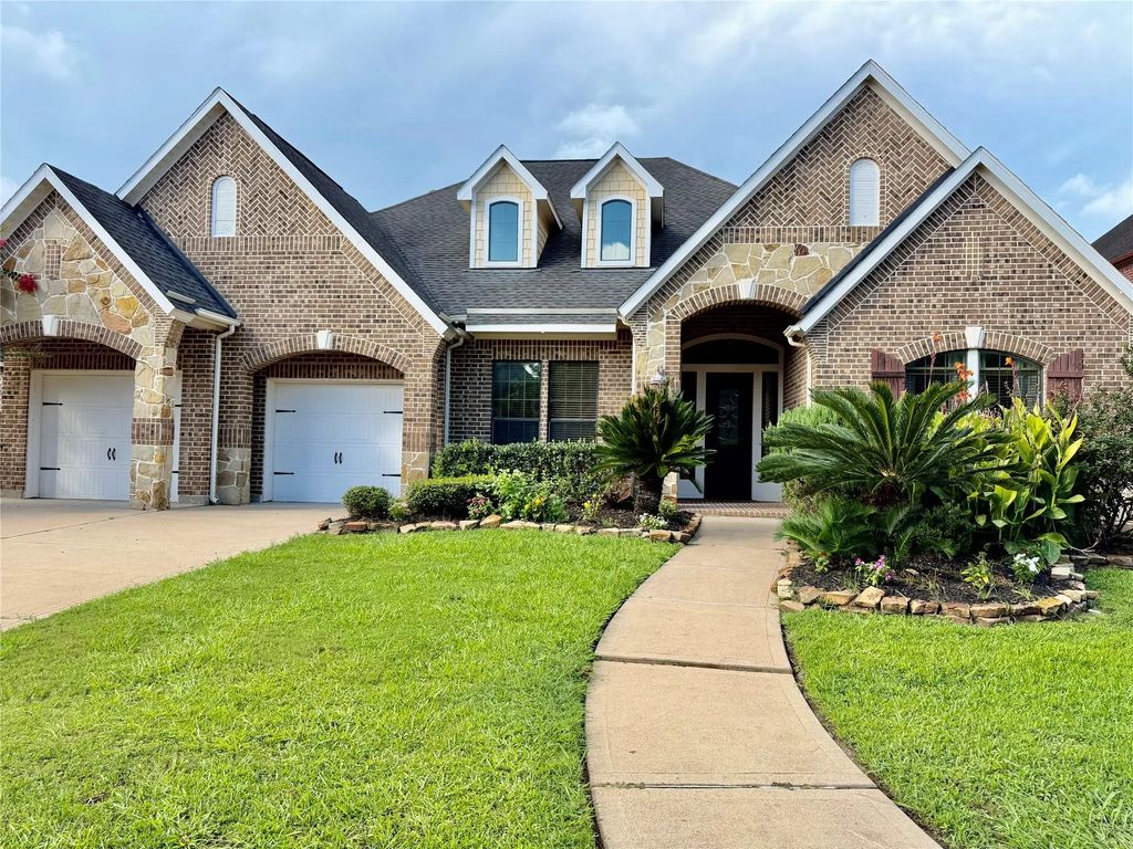 6223 Duke Trail Lane, Sugar Land
