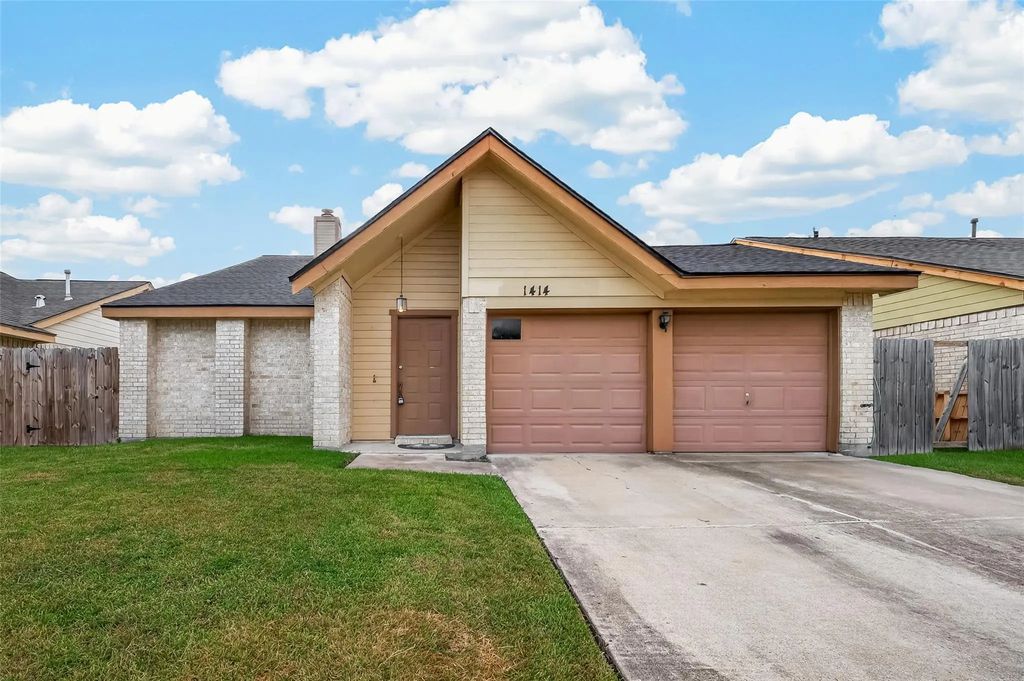 1414 Elkwood Drive, Missouri City