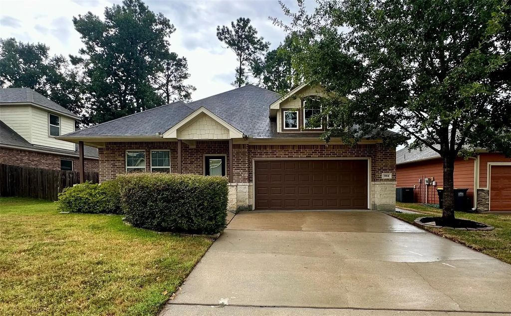 984 Arbor Glen, Conroe