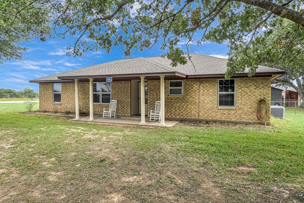 1181 Schmidt Road, Sealy