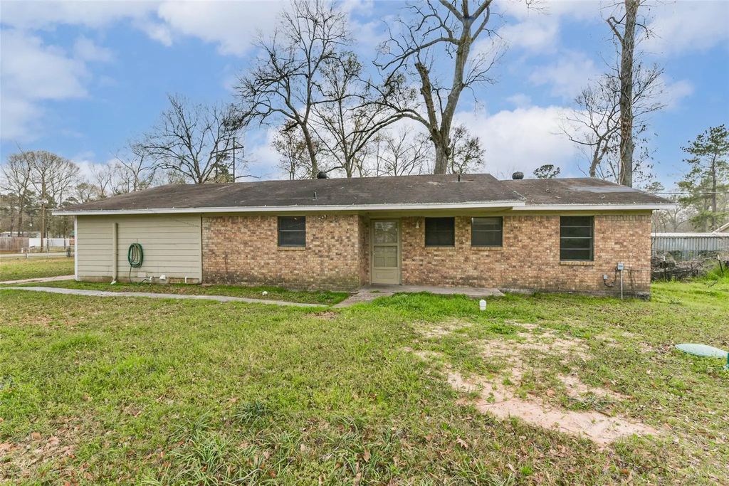 26790 Burning Tree, New Caney